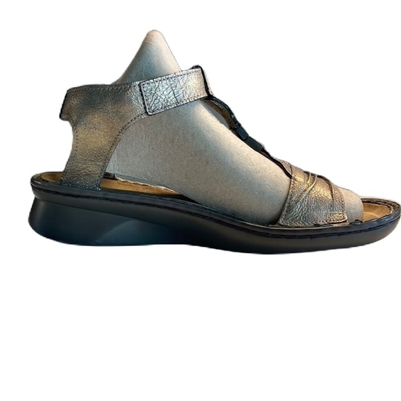 Sz10 (euro 41) Naot Cymbal Gladiator Sandal in Antique Gold GUC - Picture 7 of 16